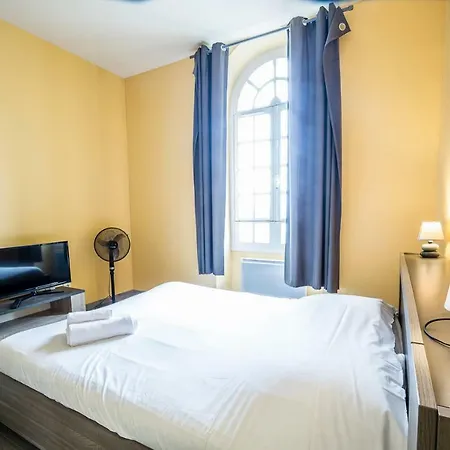 Richelieu Apartment *